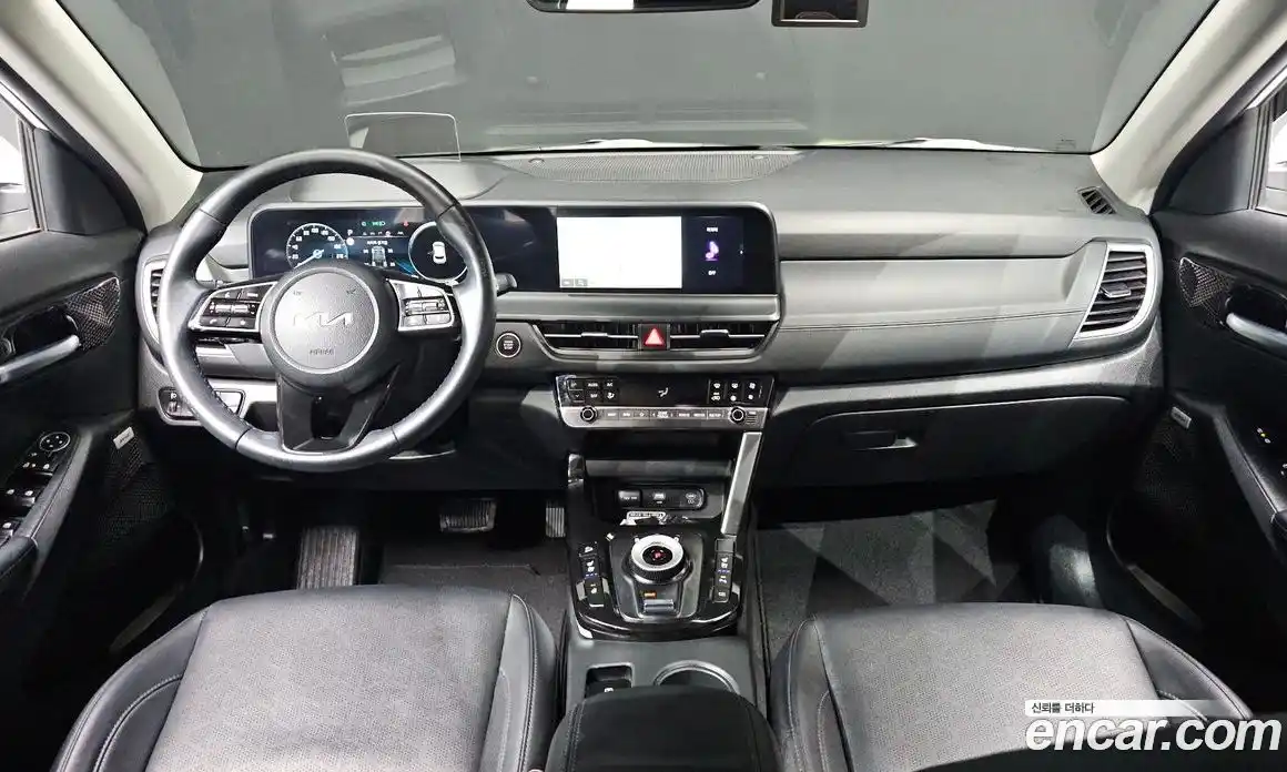 Kia Seltos 2023 1.6 Автомат в Москве № 798123, фото 7