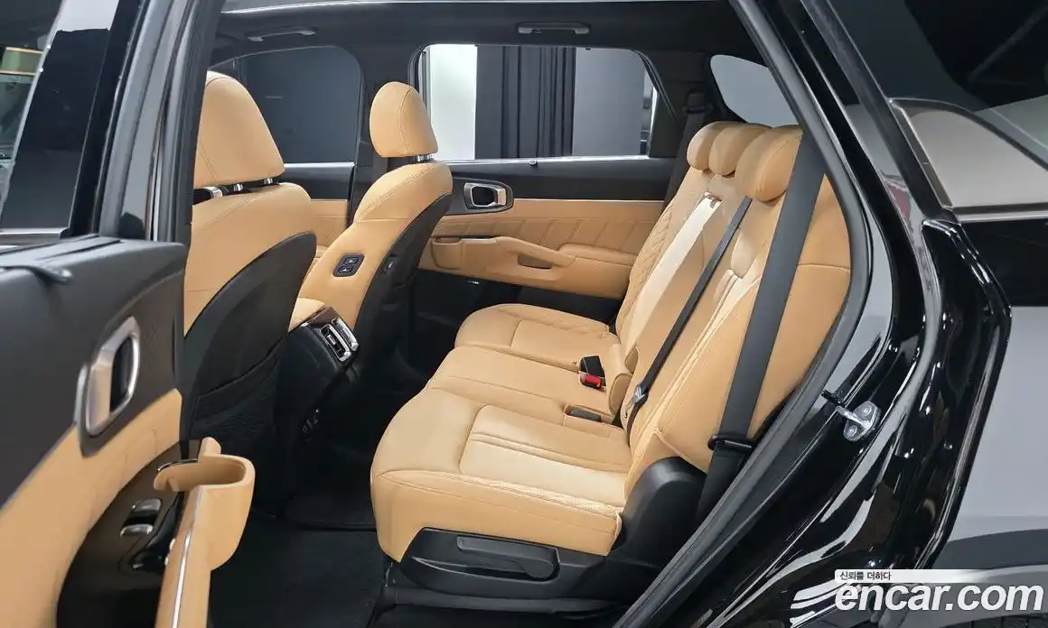 Kia Sorento 2023 1.6 Автомат в Москве № 798351, фото 11