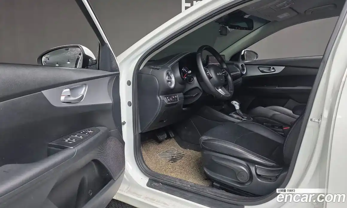 Kia K3 2022 1.6 Автомат в Москве № 798357, фото 11