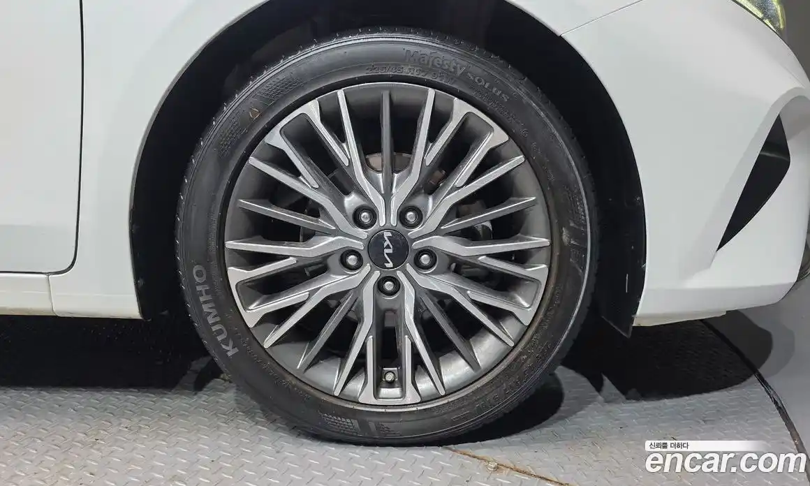 Kia K3 2022 1.6 Автомат в Москве № 798357, фото 5