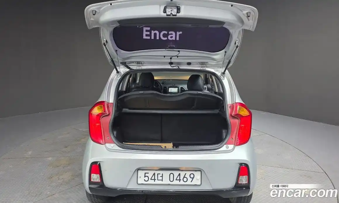 Kia Morning 2016 1.0 Автомат в Москве № 798425, фото 20