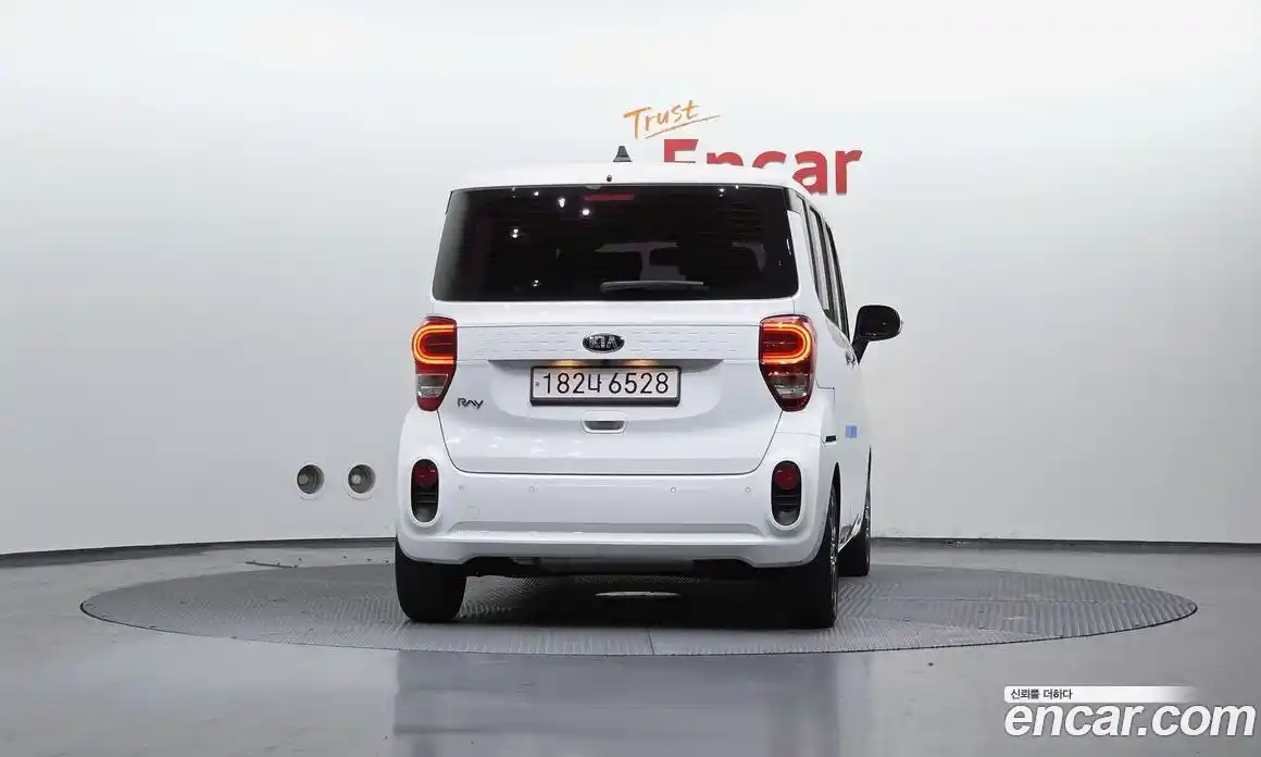 Kia Ray 2020 1.0 Автомат в Москве № 798451, фото 3