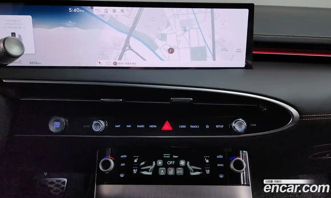 Genesis GV70 2025 2.5 Автомат в Москве № 798655, фото 15