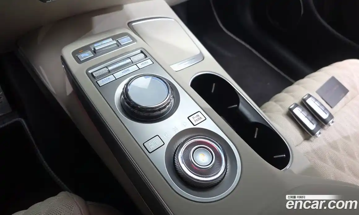 Genesis GV70 2024 2.5 Автомат в Москве № 798667, фото 8