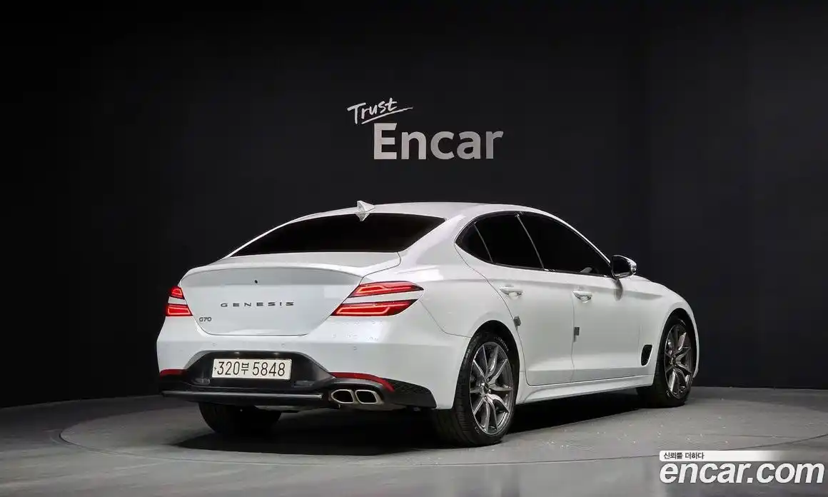 Genesis G70 2023 2.0 Автомат в Москве № 798768, фото 2