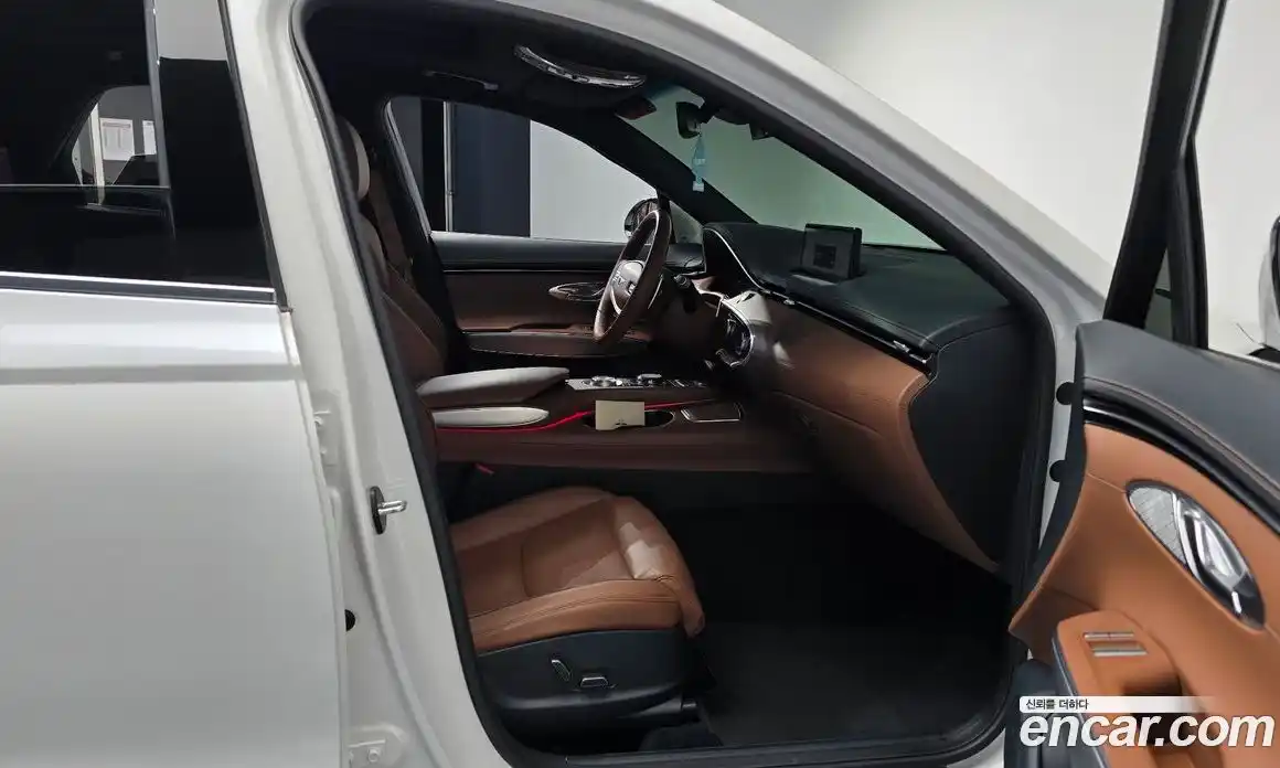 Genesis GV70 2022 2.5 Автомат в Москве № 798793, фото 10