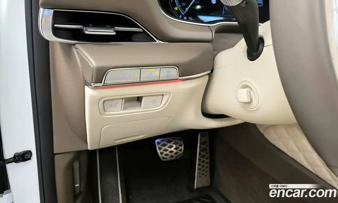 Genesis GV80 2023 3.5 Классический в Москве № 798804, фото 16