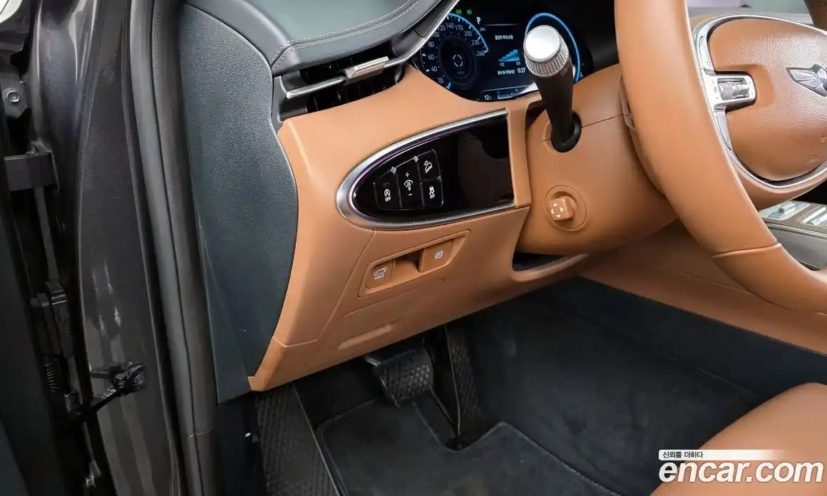 Genesis GV70 2021 2.5 Автомат в Москве № 798847, фото 17