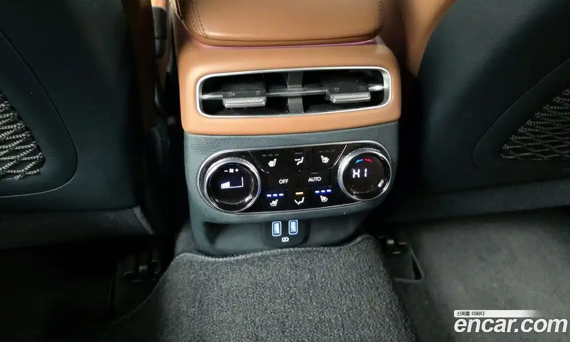 Genesis GV70 2021 2.5 Автомат в Москве № 798847, фото 19