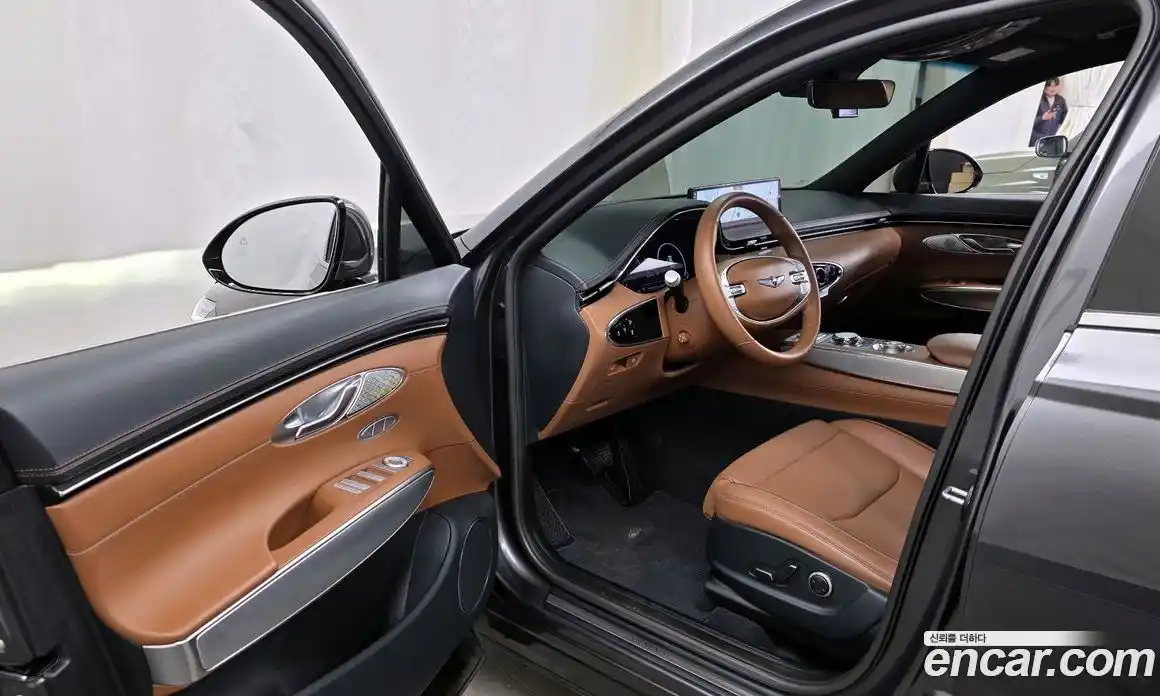 Genesis GV70 2021 2.5 Автомат в Москве № 798847, фото 10