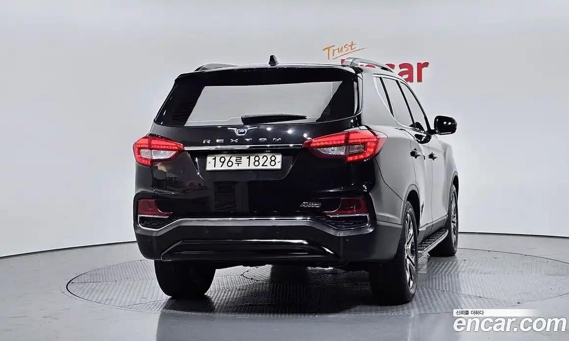 SsangYong Rexton 2017 2.2 Автомат в Москве № 799099, фото 4