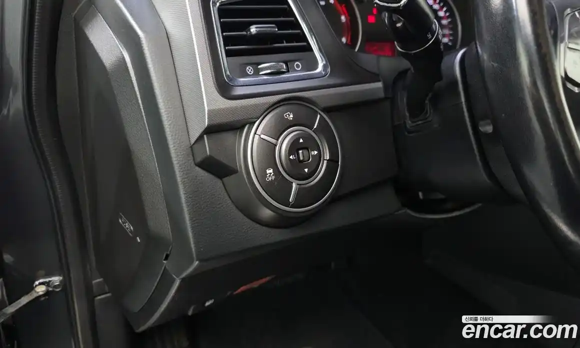 SsangYong Korando 2016 2.0 Автомат в Москве № 799381, фото 15