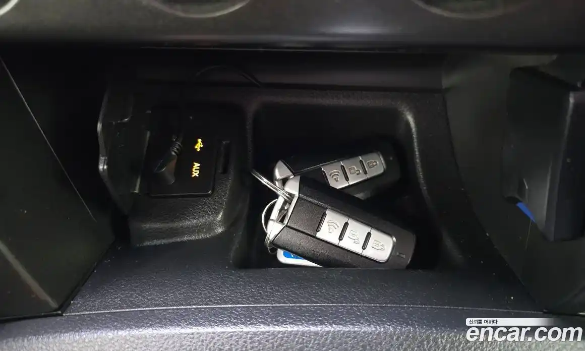 SsangYong Korando 2016 2.0 Автомат в Москве № 799381, фото 8