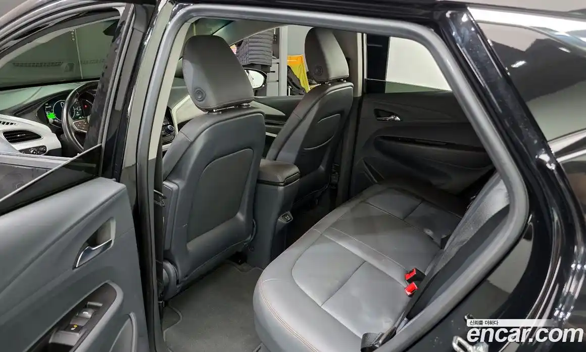 Chevrolet Bolt EV 2021 0.2 Автомат в Москве № 799510, фото 11