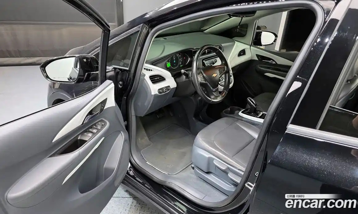 Chevrolet Bolt EV 2021 0.2 Автомат в Москве № 799510, фото 10