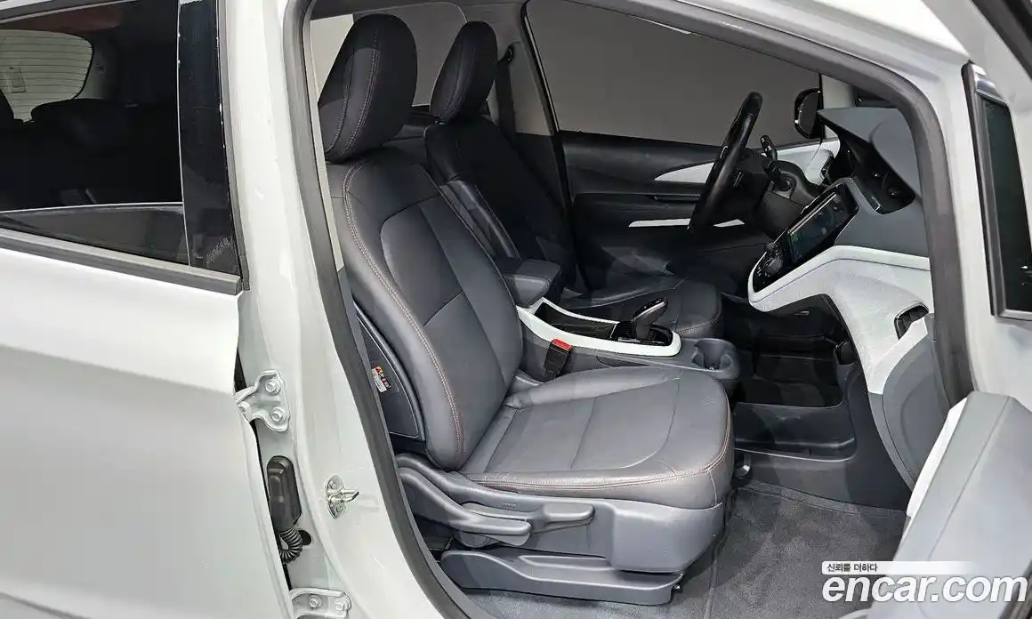 Chevrolet Bolt EV 2021 0.2 Автомат в Москве № 799539, фото 12