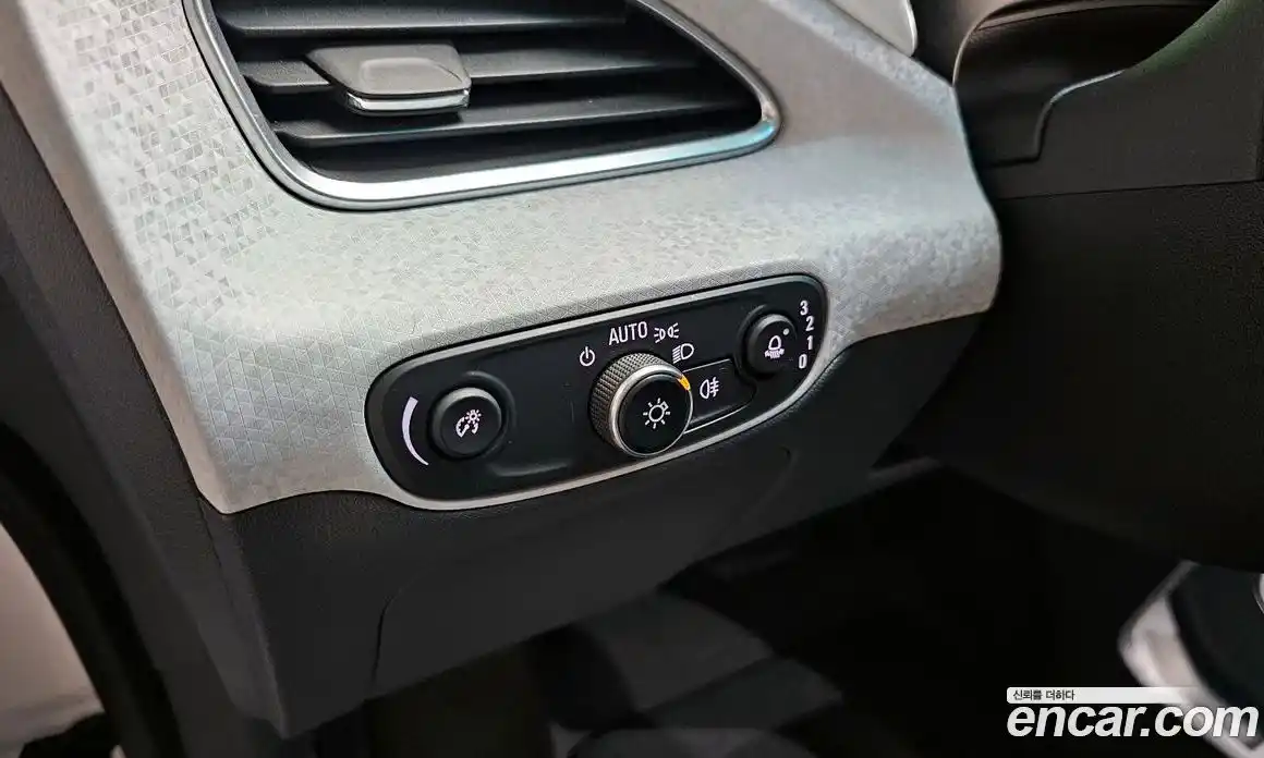 Chevrolet Bolt EV 2021 0.2 Автомат в Москве № 799539, фото 15