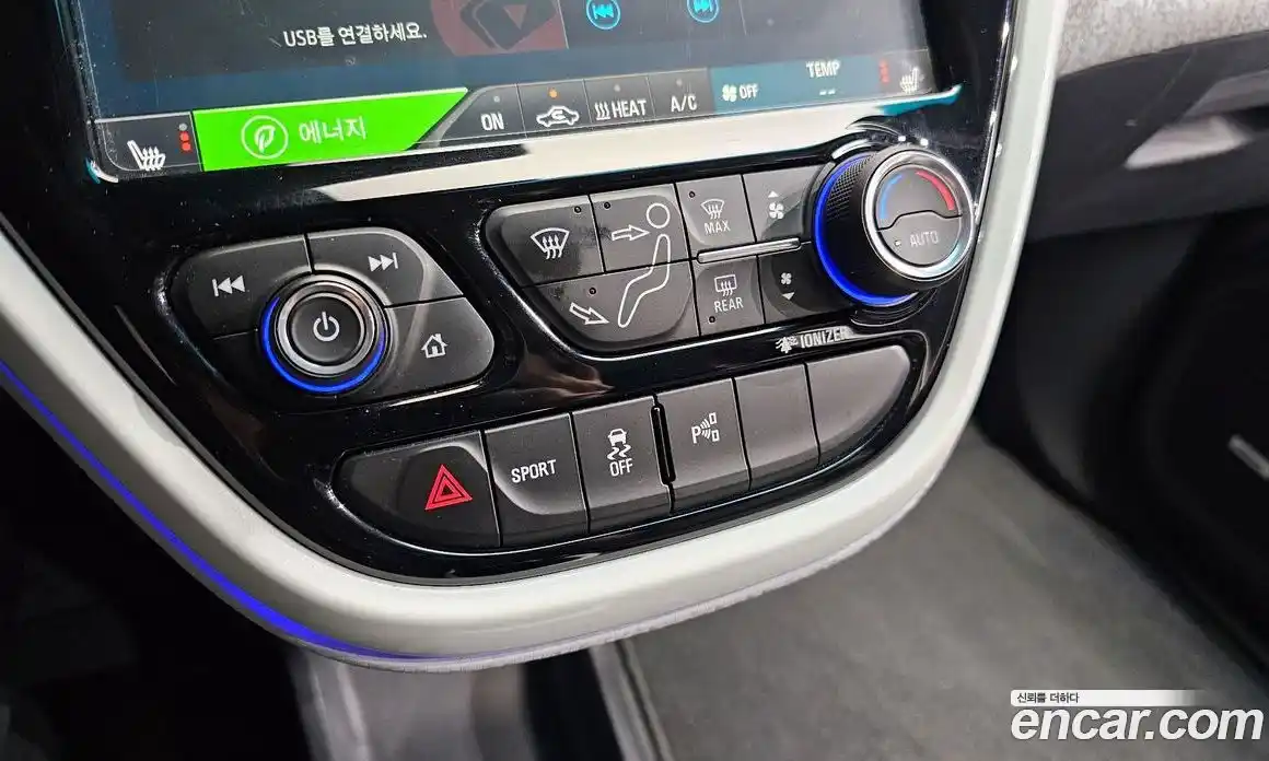 Chevrolet Bolt EV 2021 0.2 Автомат в Москве № 799539, фото 18