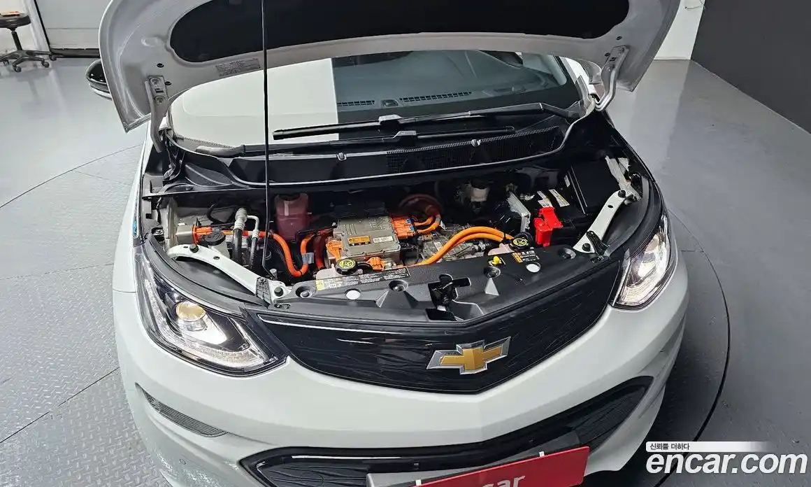 Chevrolet Bolt EV 2021 0.2 Автомат в Москве № 799539, фото 6