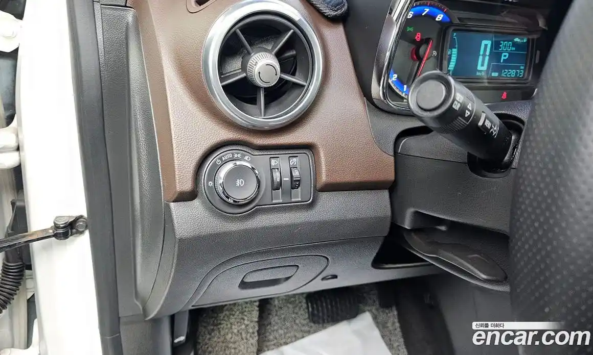 Chevrolet Trax 2014 1.4 Автомат в Москве № 799780, фото 13