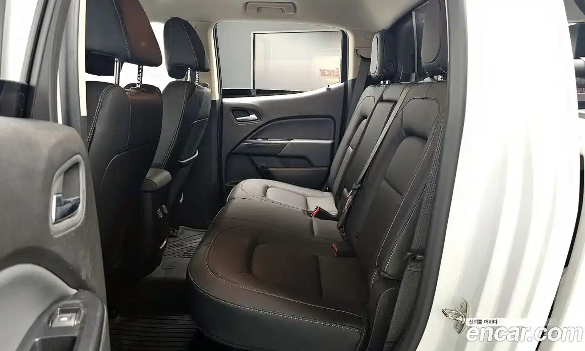 Chevrolet Colorado 2021 3.6 Автомат в Москве № 800058, фото 12