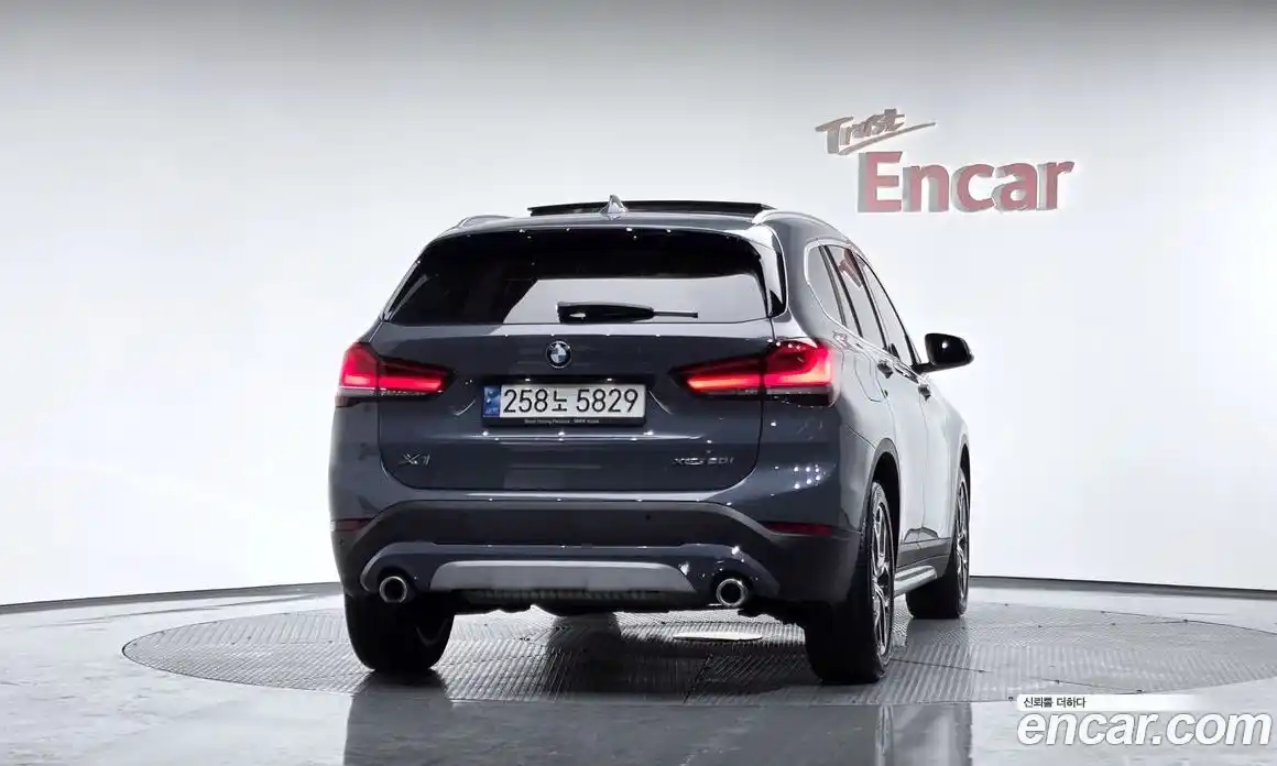 BMW X1 2021 2.0 гидро в Москве № 800173, фото 3