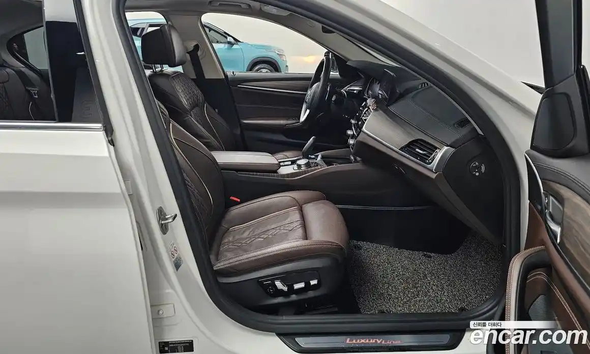 BMW 5-Series 2018 2.0 Автомат в Москве № 800458, фото 11