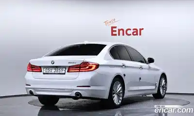 BMW 5-Series 2018 2.0 Автомат в Москве № 800458, миниатюра 2