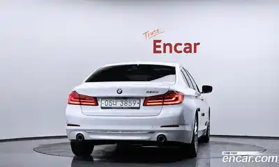 BMW 5-Series 2018 2.0 Автомат в Москве № 800458, миниатюра 4