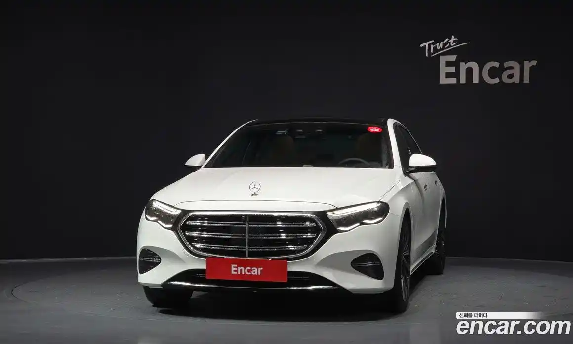 Mercedes-Benz E-Class 2025 2.0 Автомат в Москве № 800579, фото 3