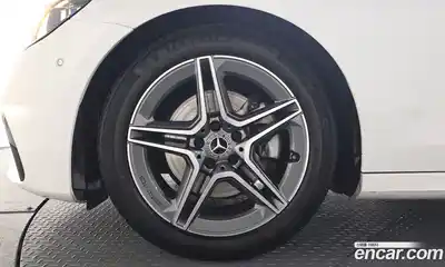 Mercedes-Benz E-Class 2023 2.0 Автомат в Москве № 800687, миниатюра 4