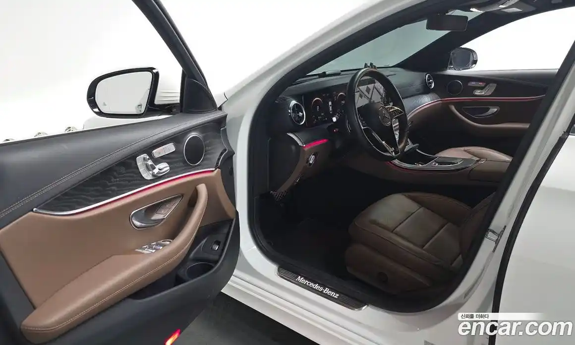 Mercedes-Benz E-Class 2023 2.0 Автомат в Москве № 800687, фото 10