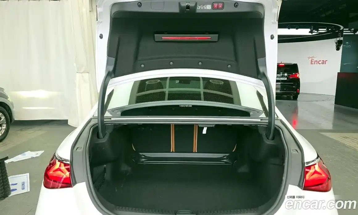 Mercedes-Benz E-Class 2024 3.0 Автомат в Москве № 800754, фото 19