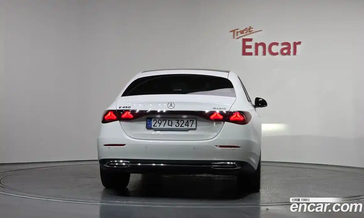 Mercedes-Benz E-Class 2024 3.0 Автомат в Москве № 800754, фото 3