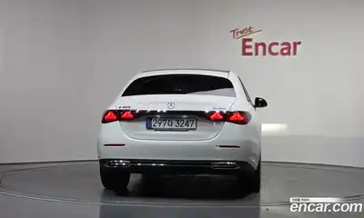 Mercedes-Benz E-Class 2024 3.0 Автомат в Москве № 800754, миниатюра 3