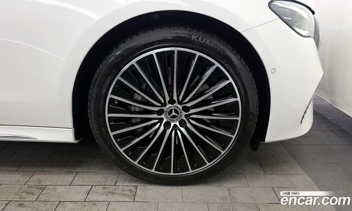 Mercedes-Benz E-Class 2024 3.0 Автомат в Москве № 800754, фото 4