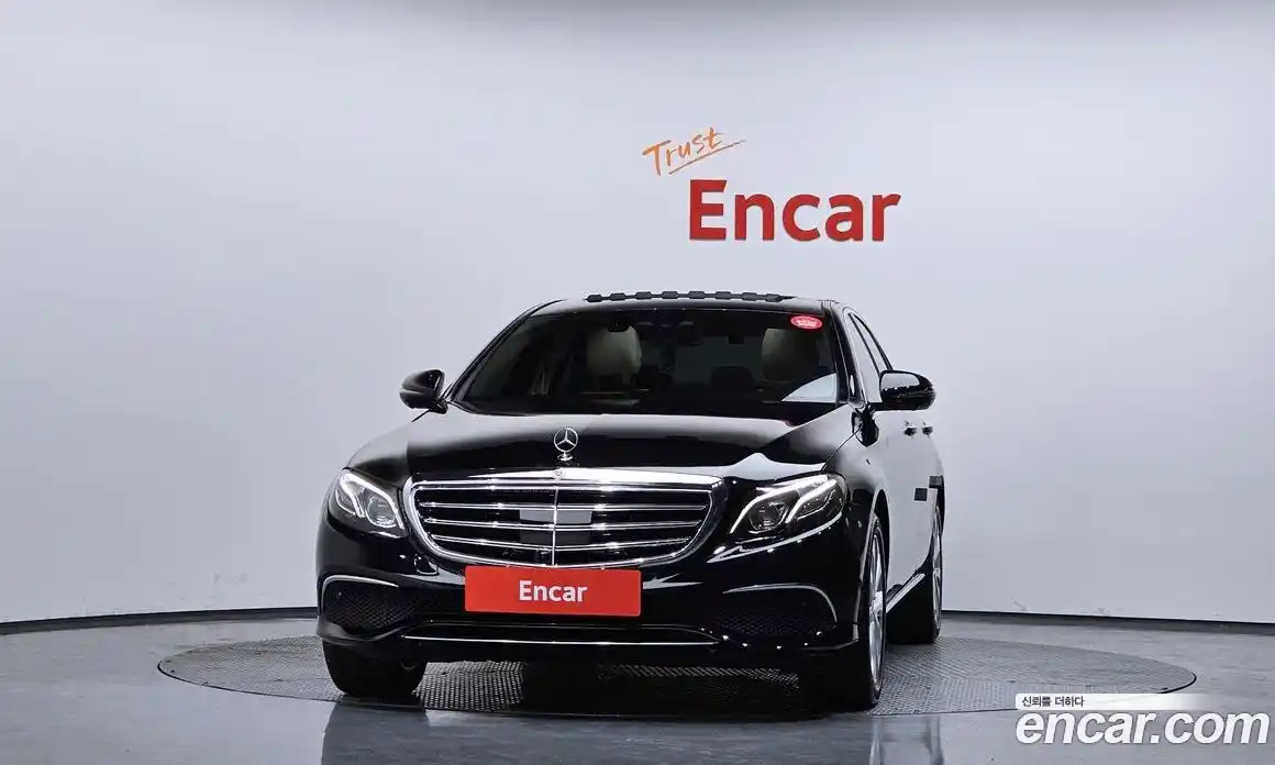 Mercedes-Benz E-Class 2020 2.0 Автомат в Москве № 800816, фото 3