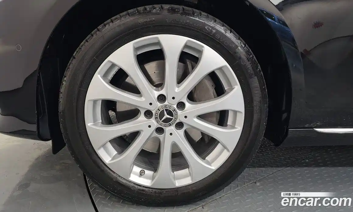 Mercedes-Benz E-Class 2020 2.0 Автомат в Москве № 800816, фото 5