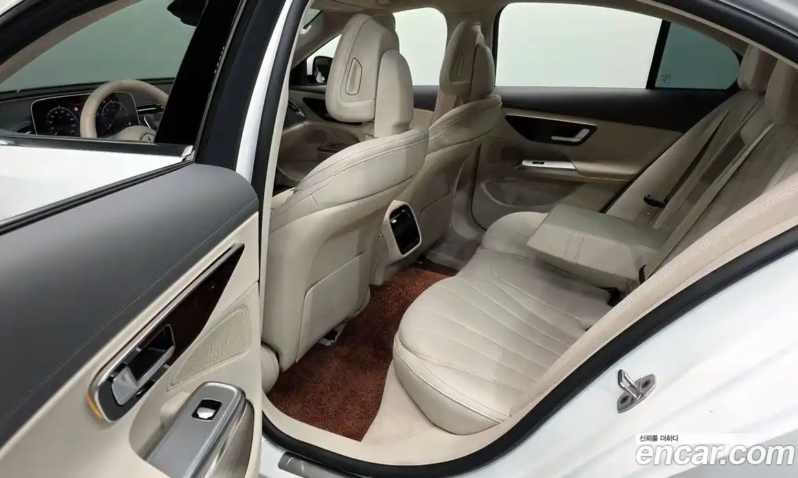 Mercedes-Benz E-Class 2025 2.0 Автомат в Москве № 800827, фото 12