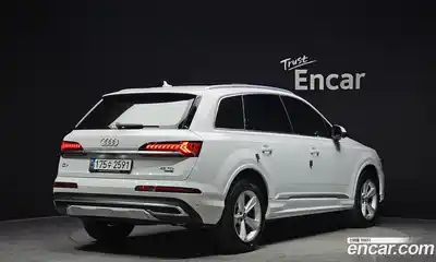Audi Q7 2021 3.0 Автомат в Москве № 801688, миниатюра 2
