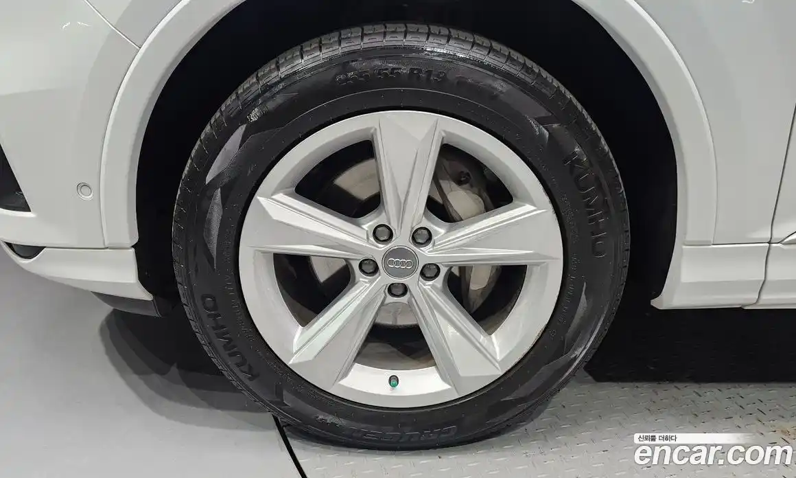 Audi Q7 2021 3.0 Автомат в Москве № 801688, фото 5