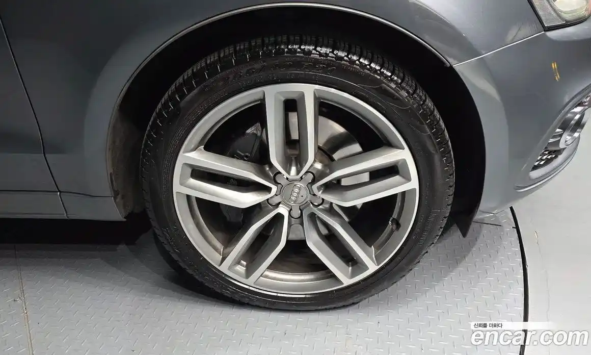 Audi SQ5 2014 3.0 Автомат в Москве № 801740, фото 5