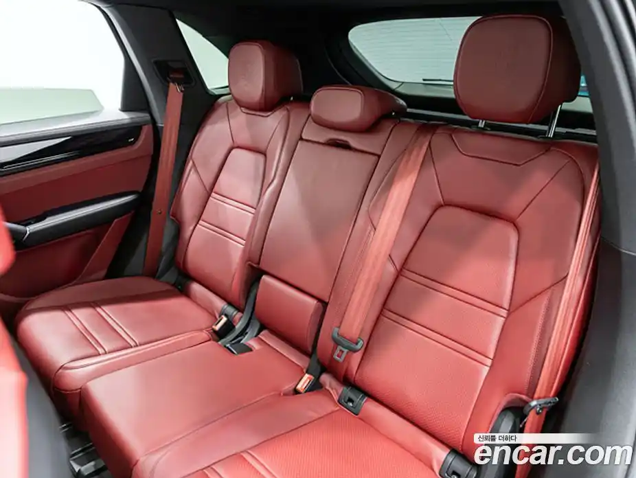 Porsche Cayenne 2023 3.0 Автомат в Москве № 802064, фото 16