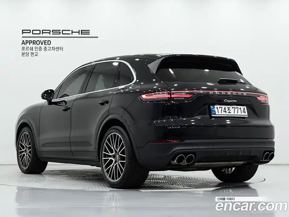 Porsche Cayenne 2023 3.0 Автомат в Москве № 802064, фото 2