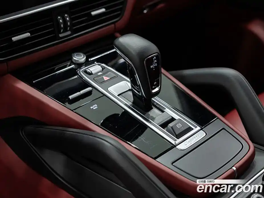 Porsche Cayenne 2023 3.0 Автомат в Москве № 802064, фото 9