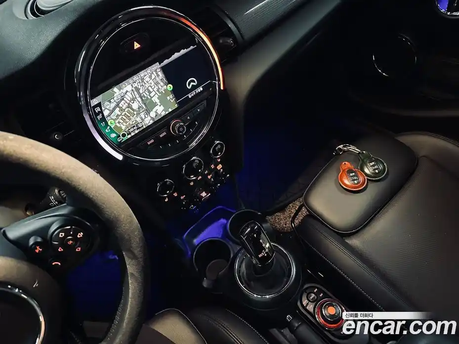 Mini Cooper 2021 1.5 Автомат в Москве № 802513, фото 20