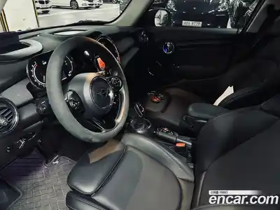 Mini Cooper 2021 1.5 Автомат в Москве № 802513, миниатюра 10