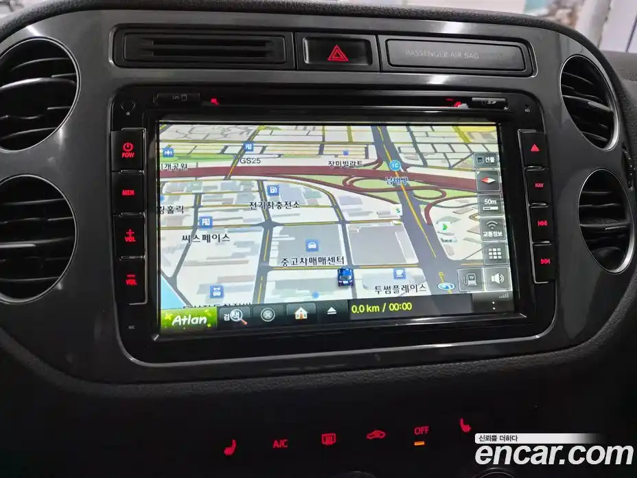 Volkswagen Tiguan 2016 2.0 Автомат в Москве № 803060, фото 11