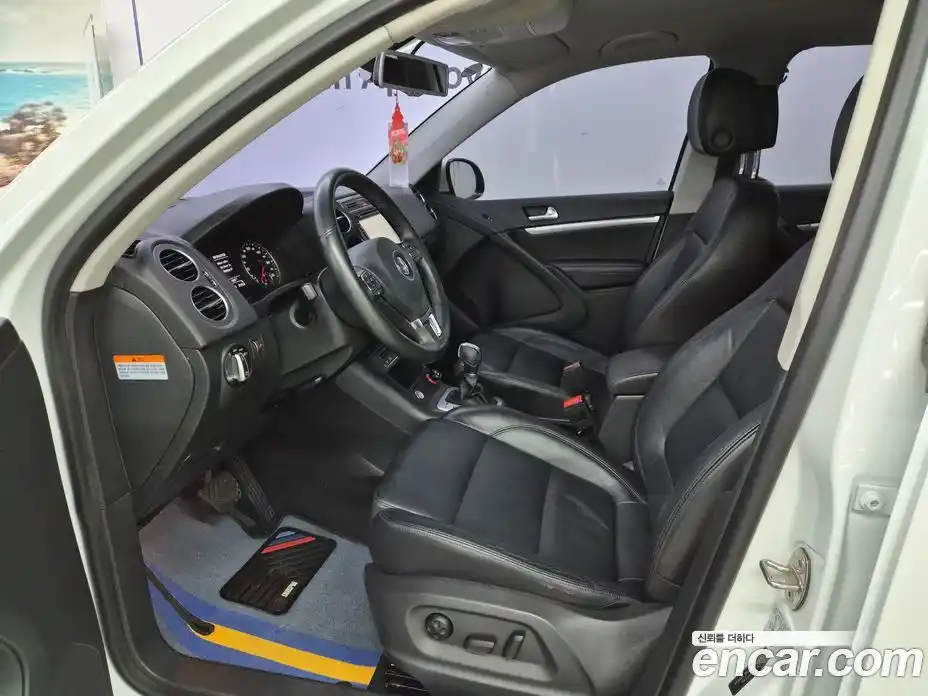 Volkswagen Tiguan 2016 2.0 Автомат в Москве № 803060, фото 19