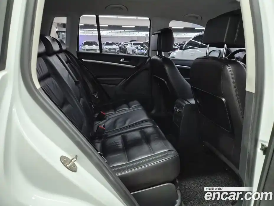 Volkswagen Tiguan 2016 2.0 Автомат в Москве № 803060, фото 20